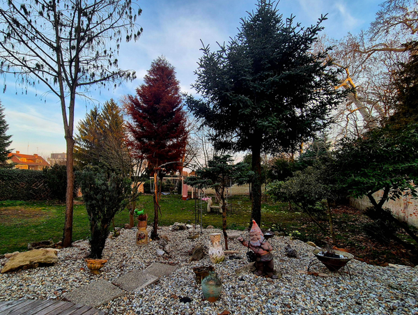 Garden seating